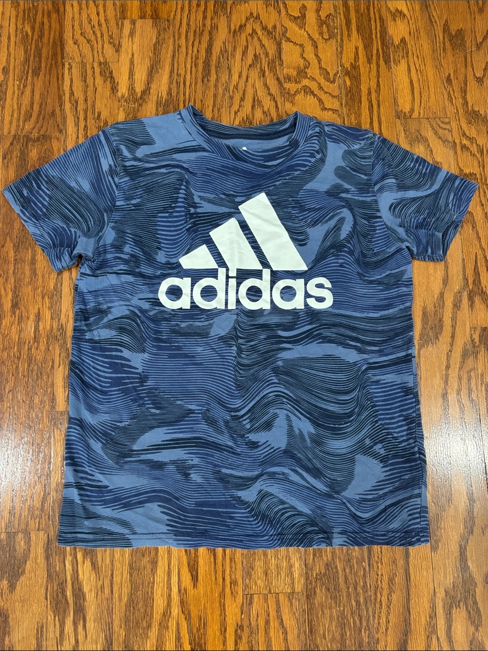 adidas, Boys, Blue Wave Print Short Sleeve Tee with White Logo, Size M (10/12)